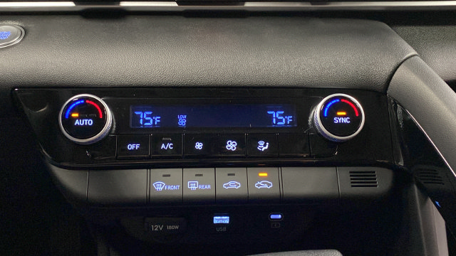 New 2026 Hyundai Elantra Hybrid FWD image 17