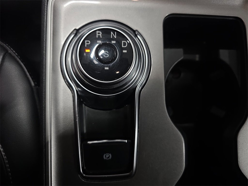 Used 2024 Ford Edge SEL image 20