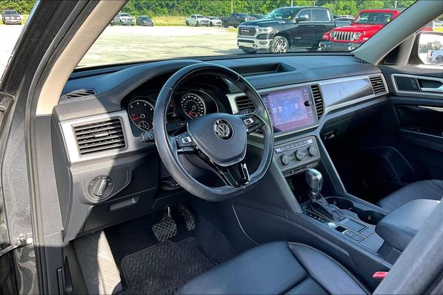 Used 2019 Volkswagen Atlas SE w/ Panoramic Sunroof Package FWD image 17
