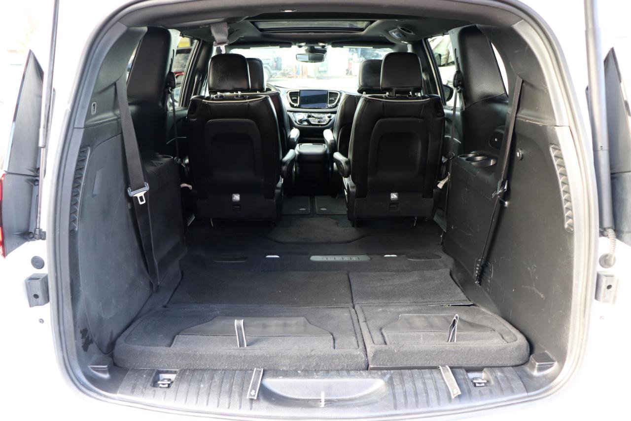 Used 2026 Chrysler Pacifica Limited FWD image 63