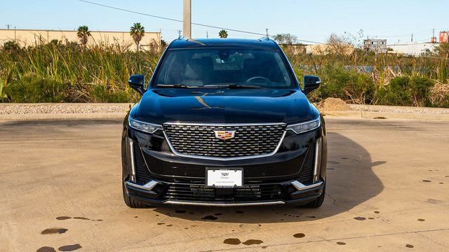 New 2025 Cadillac XT6 Premium Luxury w/ Platinum Package FWD image 2