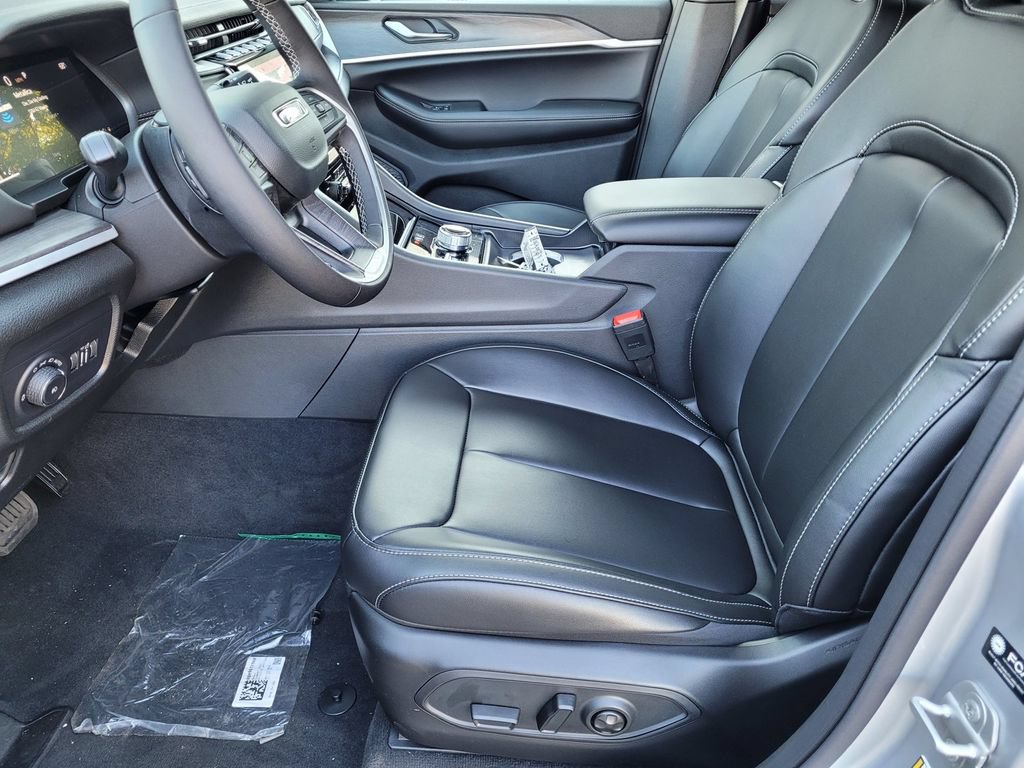 New 2025 Jeep Grand Cherokee Limited AWD/4WD image 6