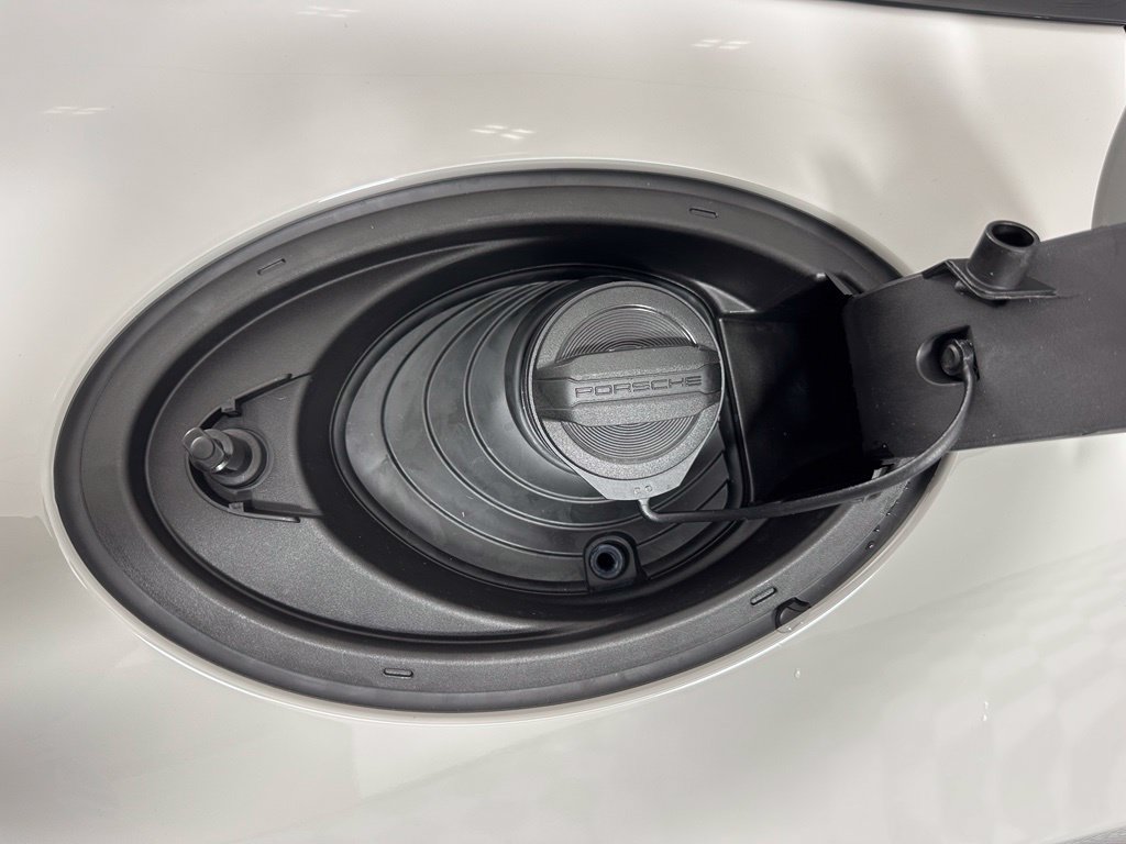 Used 2026 Porsche Panamera RWD image 44