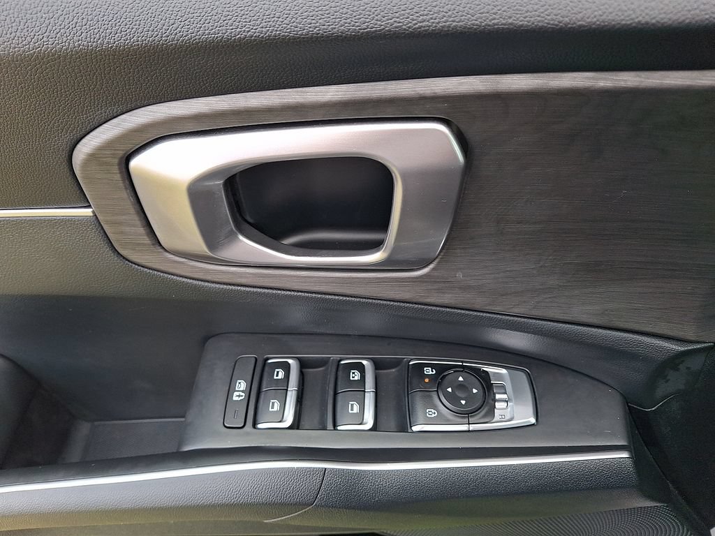 Certified 2024 Kia Sorento X-Line EX AWD/4WD image 2
