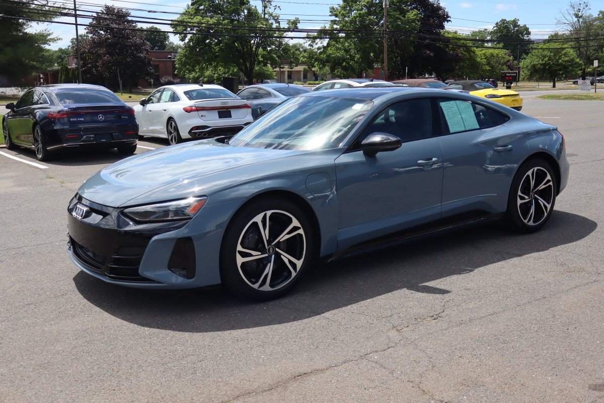 Used 2022 Audi e-tron GT Premium Plus w/ Performance Package AWD/4WD image 1
