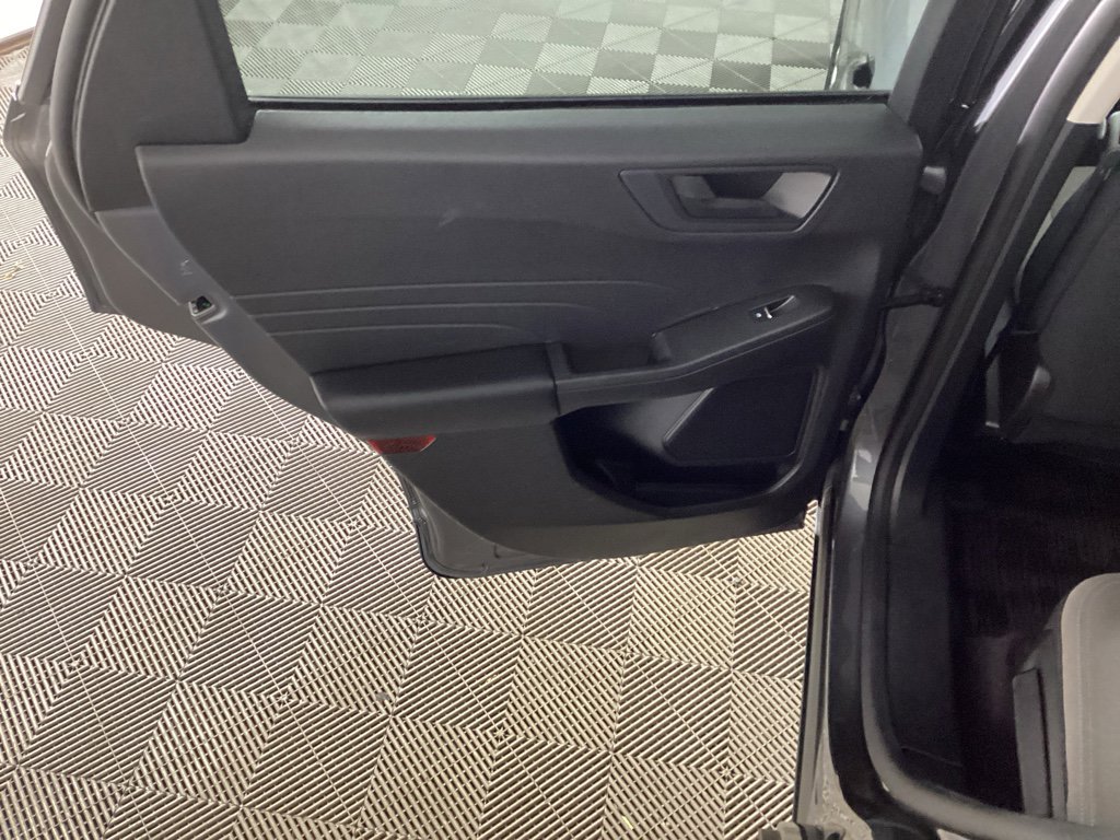 Used 2022 Ford Escape SE w/ Convenience Package image 13