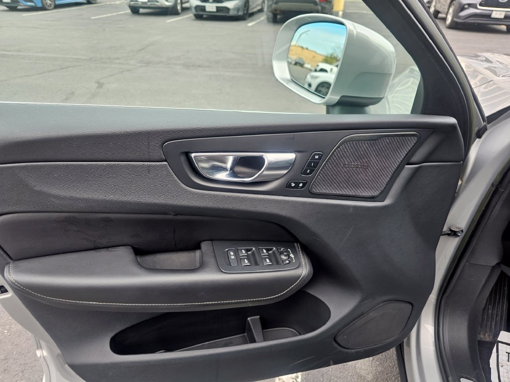 Certified 2023 Volvo XC60 B6 Ultimate AWD/4WD image 38