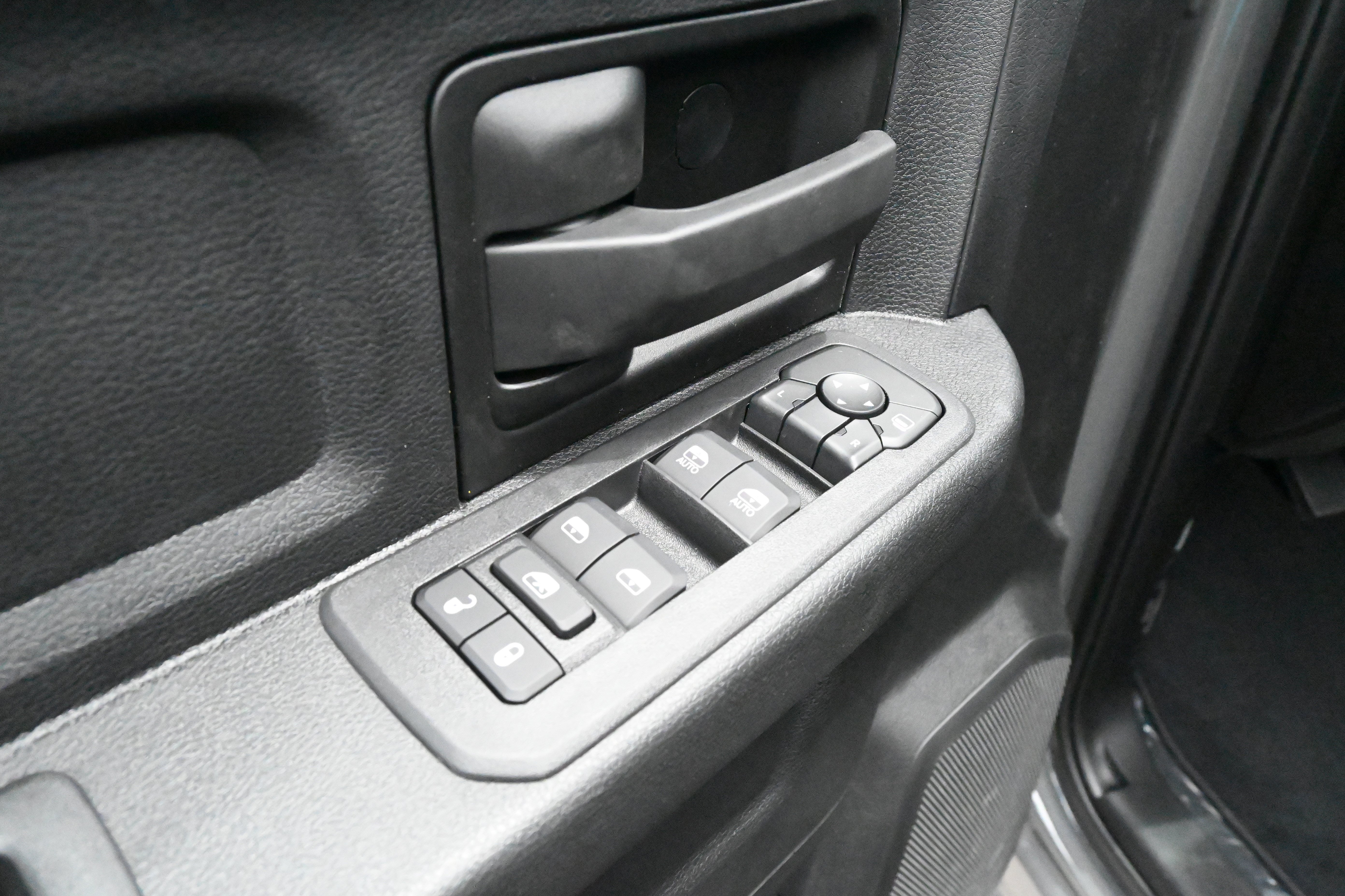 New 2026 RAM 2500 Tradesman AWD/4WD image 15