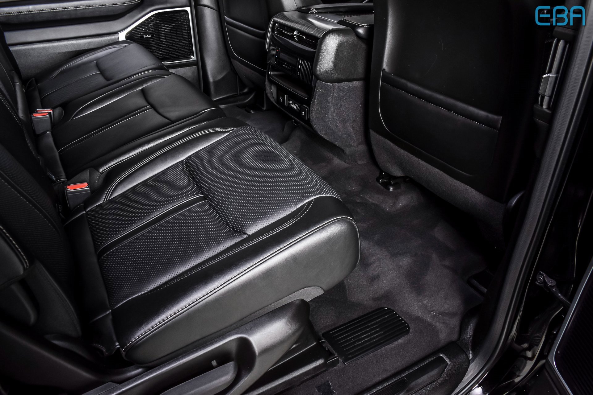 Used 2023 Jeep Wagoneer L Series III w/ Premium Group I image 22