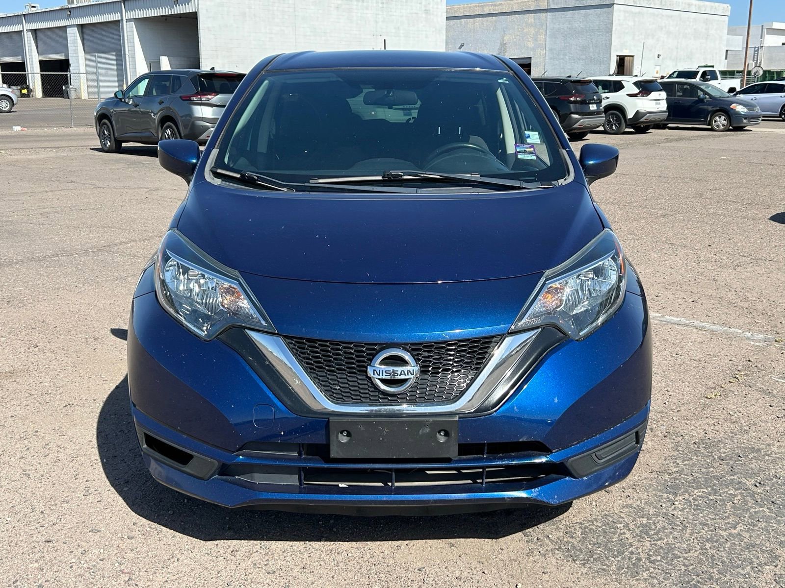 Used 2019 Nissan Versa Note SV FWD image 2
