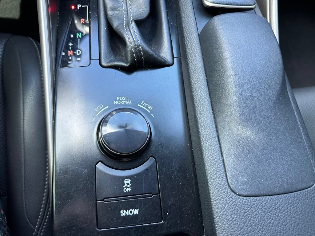 Used 2014 Lexus IS 350 w/ Navigation Package RWD image 17
