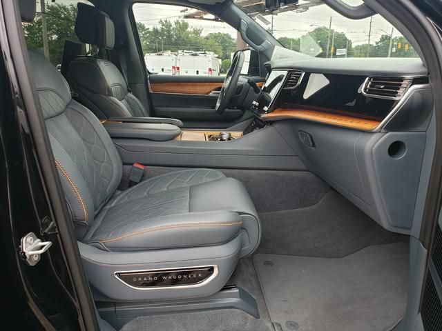 Used 2024 Jeep Grand Wagoneer Series III w/ Rear Seat Video Group 1 AWD/4WD image 20