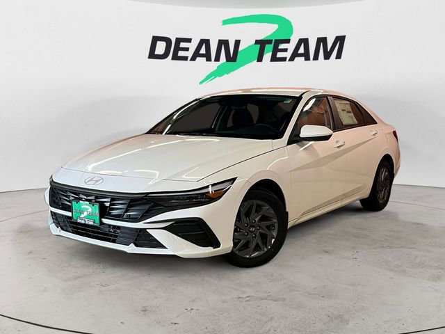 Certified 2025 Hyundai Elantra Blue image 3