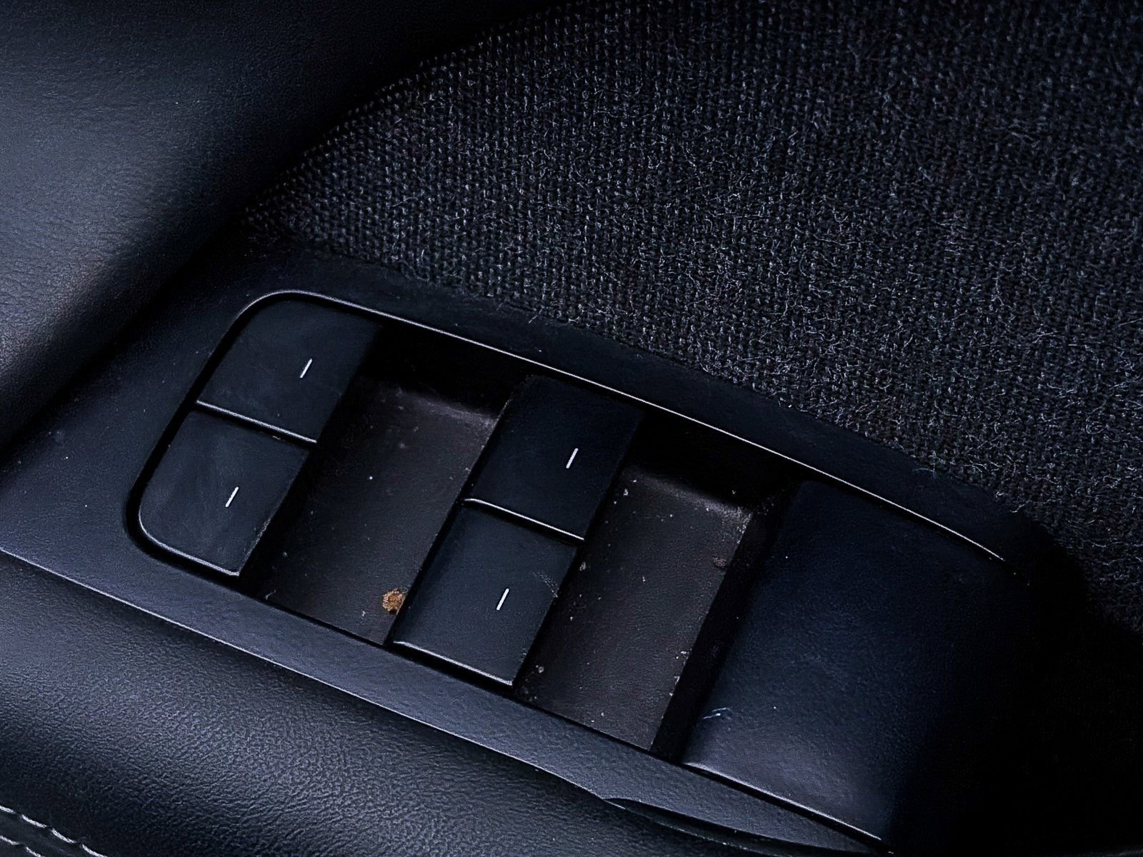 Used 2022 Tesla Model S image 18