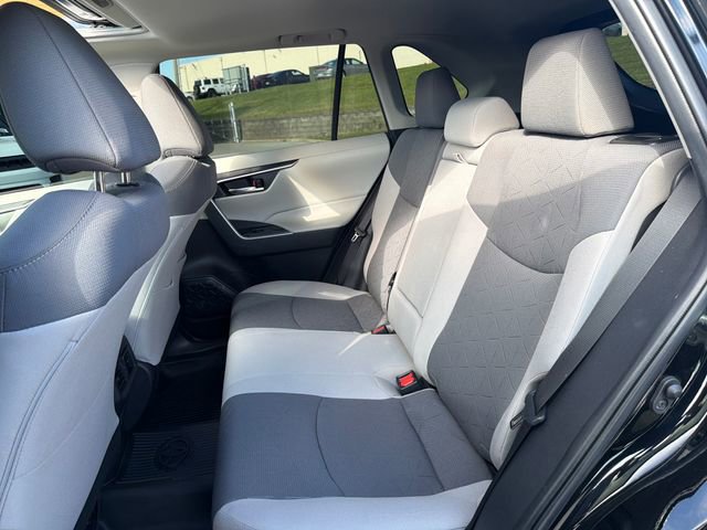 Used 2022 Toyota RAV4 XLE w/ Convenience Package image 25