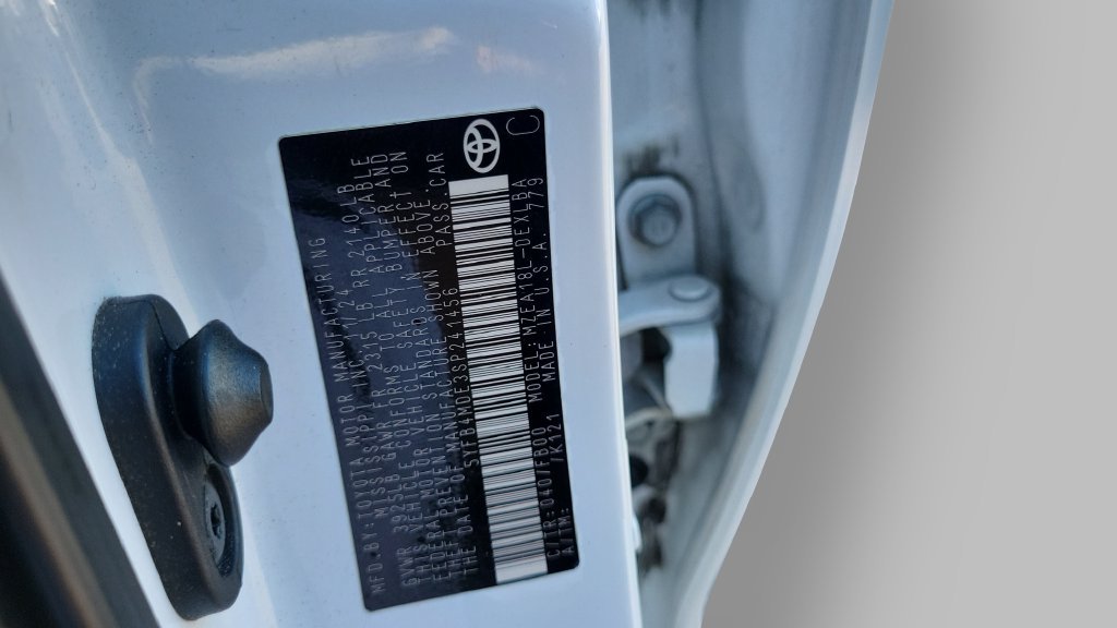 Used 2025 Toyota Corolla LE FWD image 21