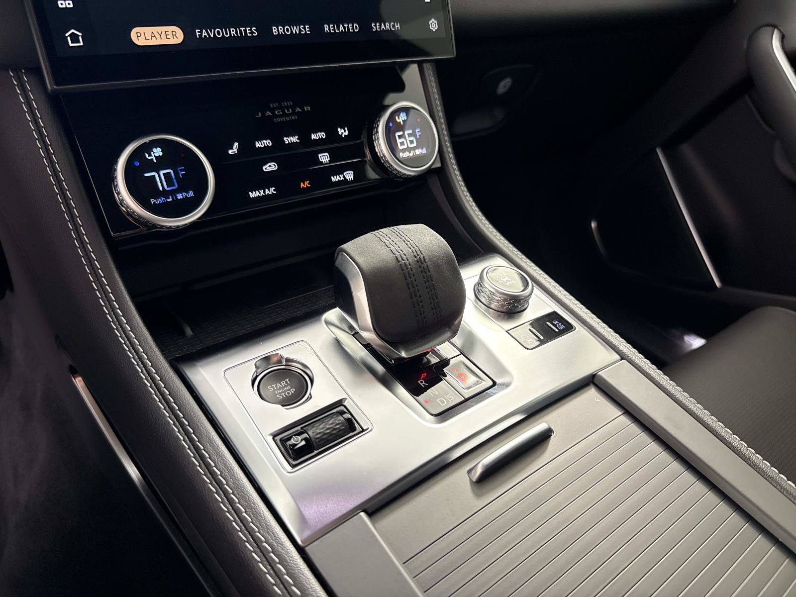 Certified 2026 Jaguar F-PACE R-Dynamic S AWD/4WD image 28