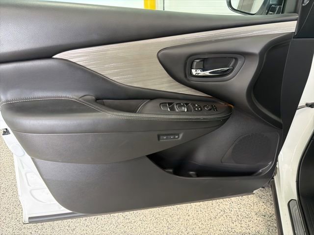 Used 2016 Nissan Murano Platinum w/ Platinum Technology Package image 9