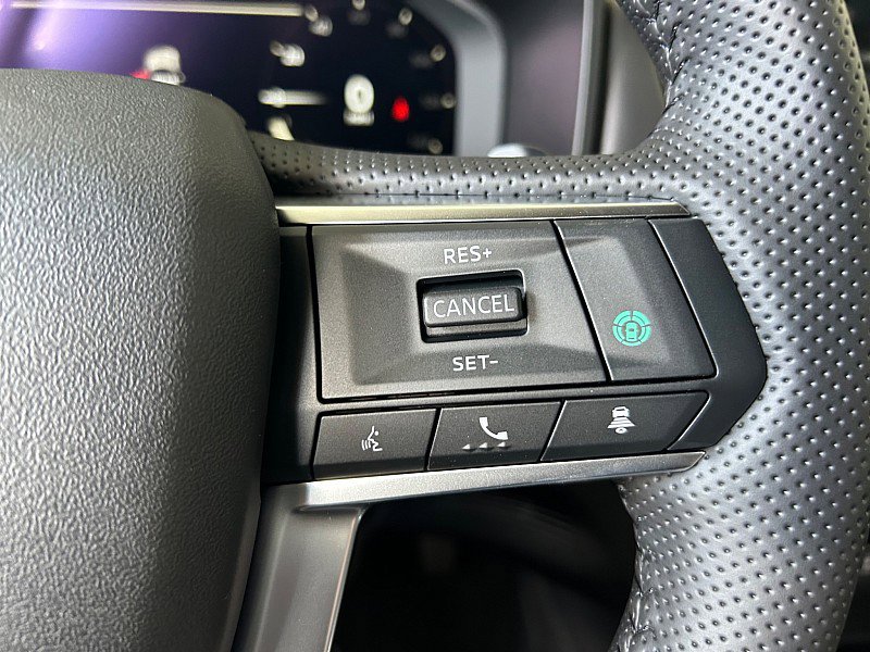 New 2025 Mitsubishi Outlander SE image 23