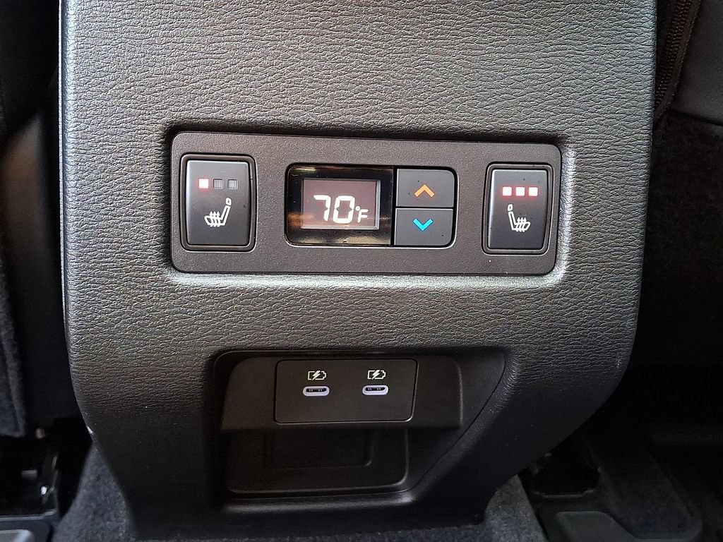 Used 2025 Mitsubishi Outlander SEL AWD/4WD image 11