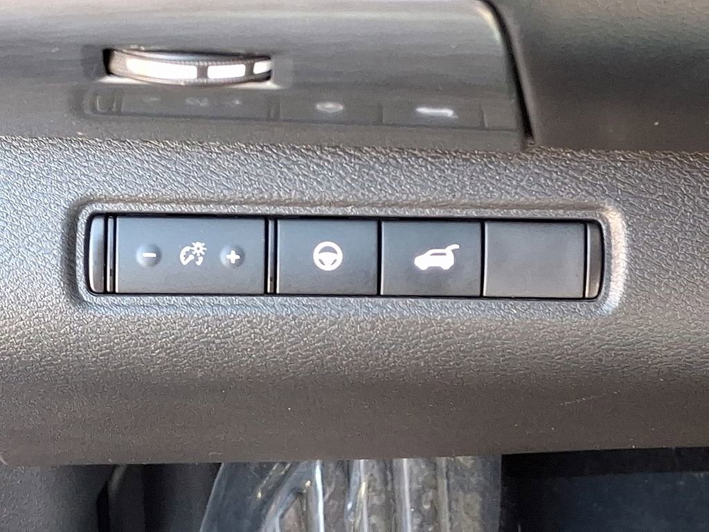 Used 2022 Nissan Pathfinder SL image 28