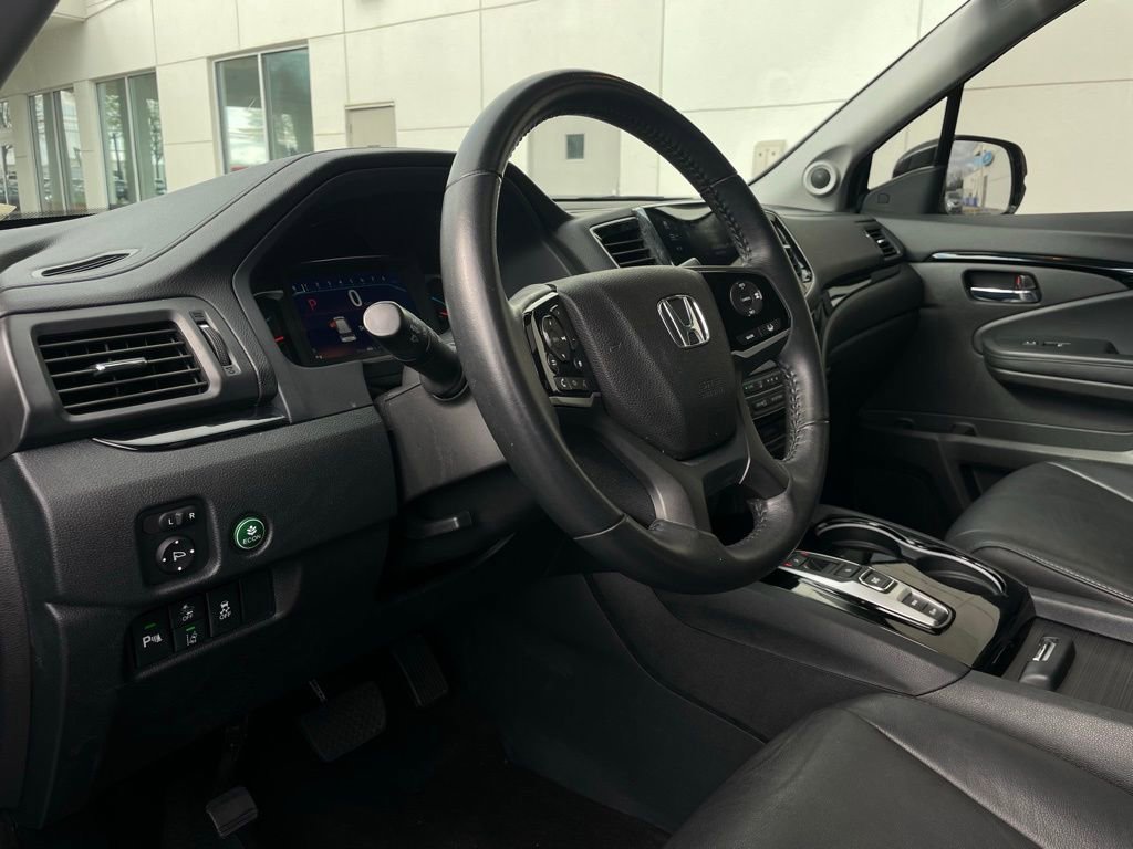 Certified 2022 Honda Pilot Touring image 27