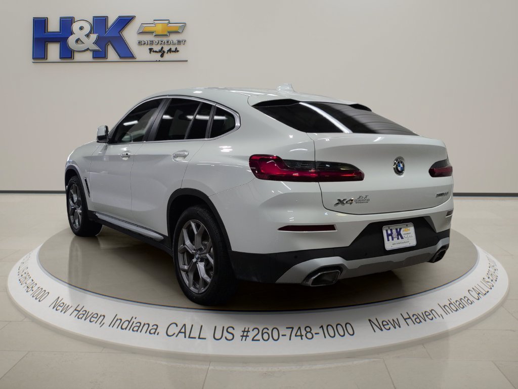 Used 2025 BMW X4 xDrive30i AWD/4WD image 4