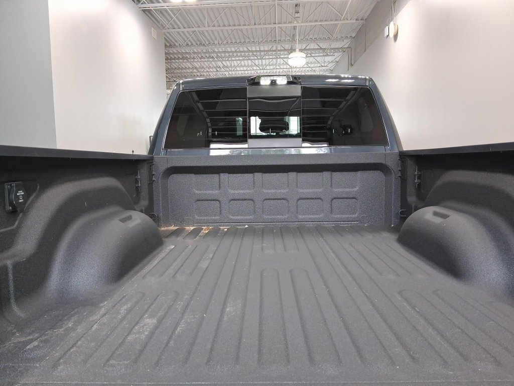 Used 2026 RAM 2500 Laramie AWD/4WD image 12