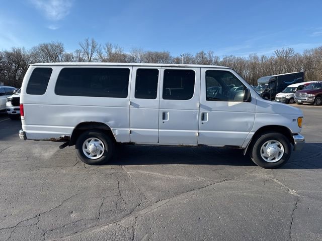 Used 2001 Ford E-350 and Econoline 350 XLT RWD image 11