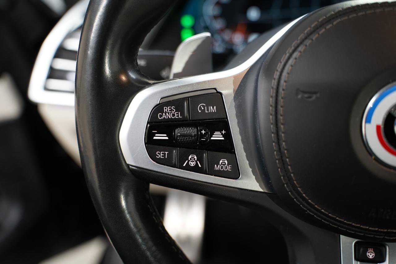 Used 2022 BMW X7 M50i w/ Dynamic Handling Package image 13