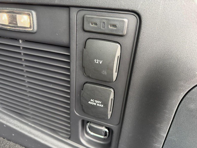 Used 2025 Ford Expedition Active AWD/4WD image 15