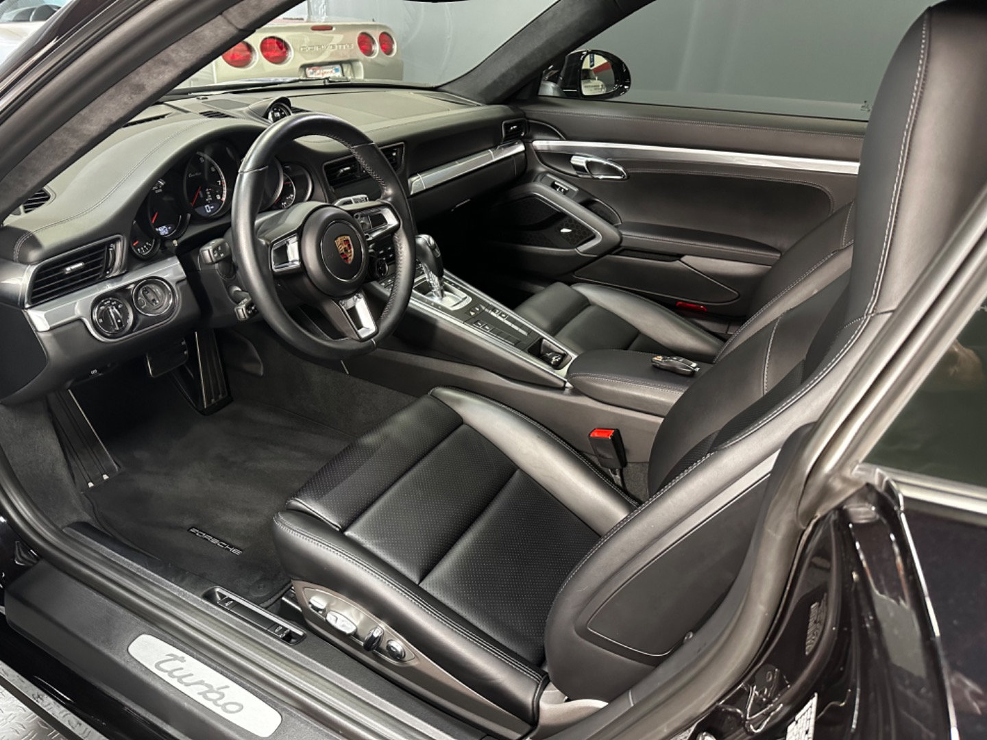 Used 2017 Porsche 911 Turbo Coupe AWD/4WD image 20