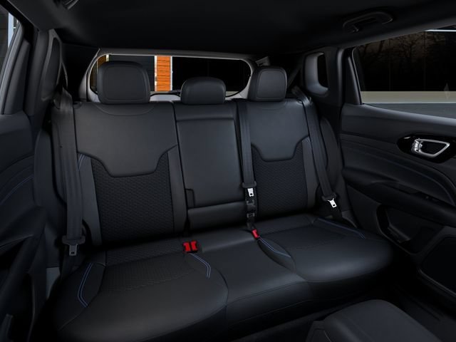 New 2026 Jeep Compass Latitude AWD/4WD image 15