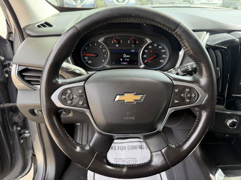 Used 2020 Chevrolet Traverse LT w/ Driver Confidence II Package AWD/4WD image 13