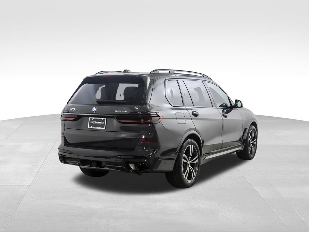 Used 2026 BMW X7 xDrive40i w/ M Sport Package image 5