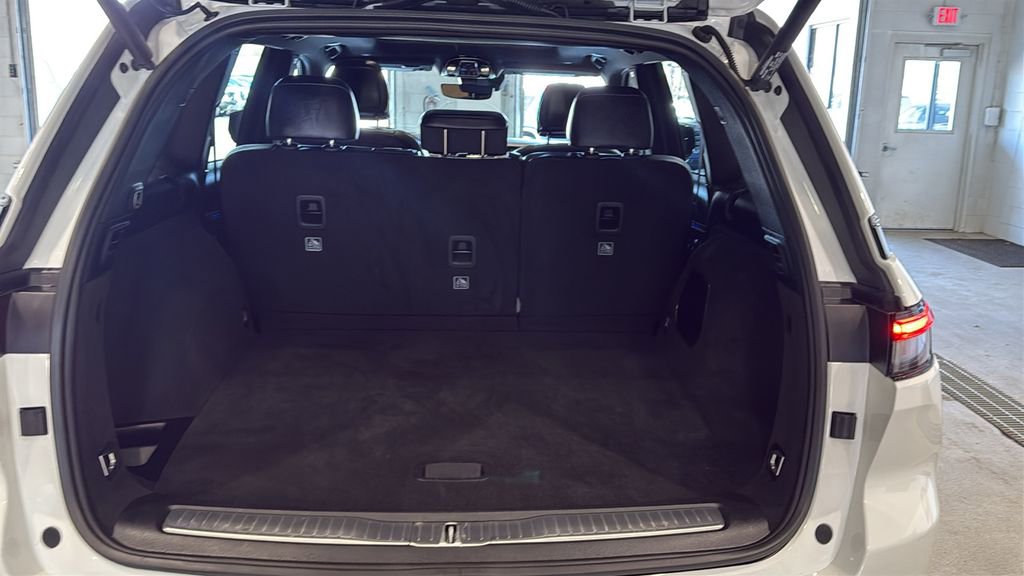 Used 2023 Jeep Grand Cherokee Overland AWD/4WD image 17
