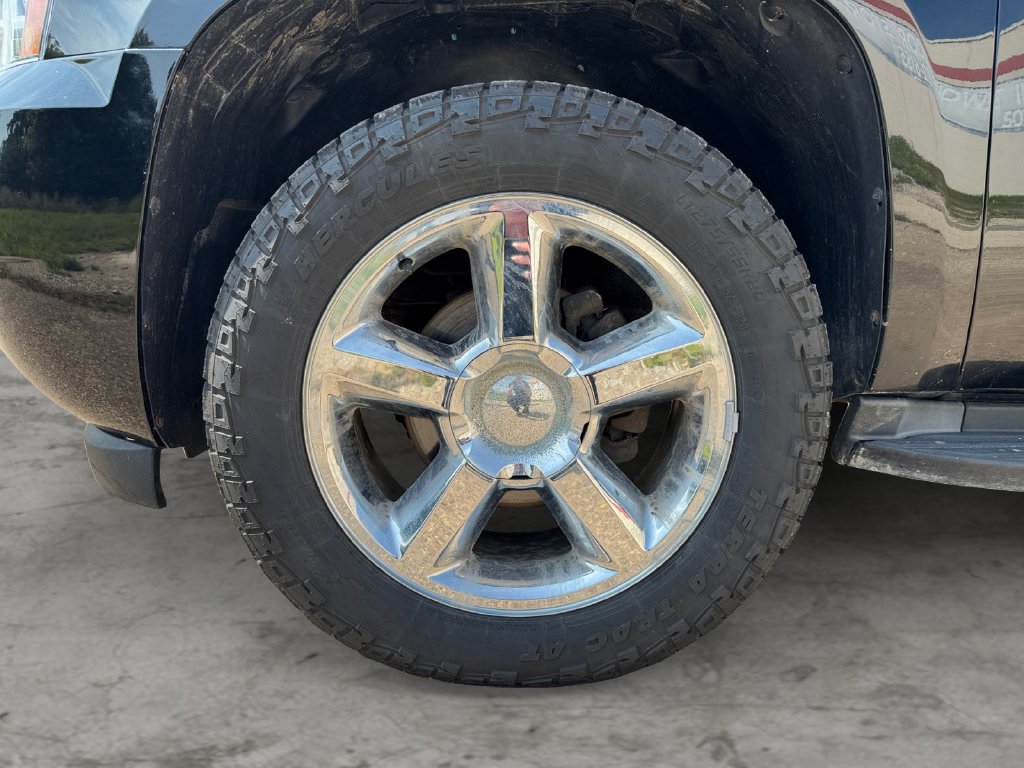 Used 2013 Chevrolet Tahoe LT AWD/4WD image 9
