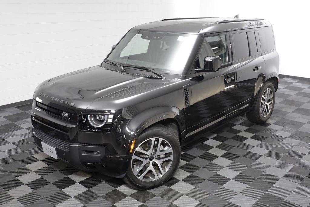 Certified 2026 Land Rover Defender 110 X-Dynamic SE AWD/4WD image 2