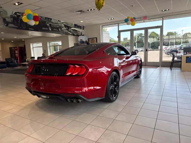 Used 2021 Ford Mustang GT w/ Black Accent Package RWD image 3