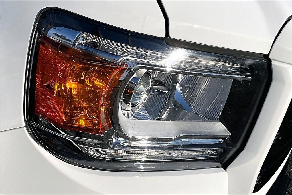 Used 2022 GMC Canyon Elevation w/ Trailering Package image 26