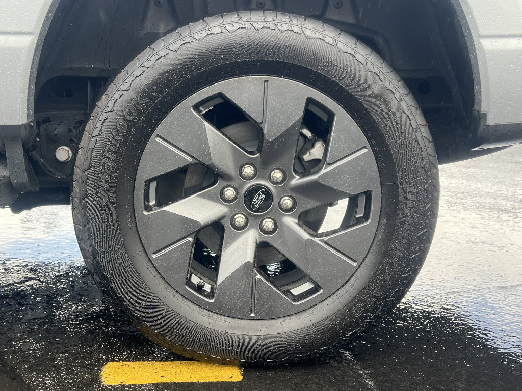 Used 2025 Ford F150 Lightning Flash image 15