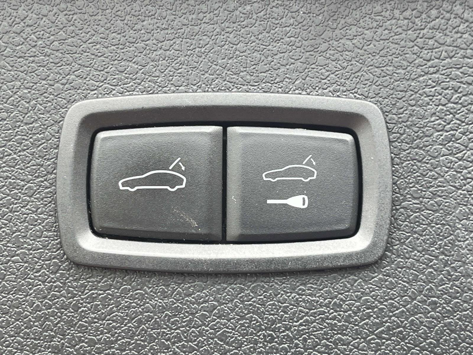 Used 2022 Porsche Macan S image 11