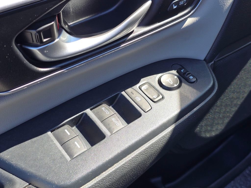 Used 2017 Honda CR-V EX-L image 19