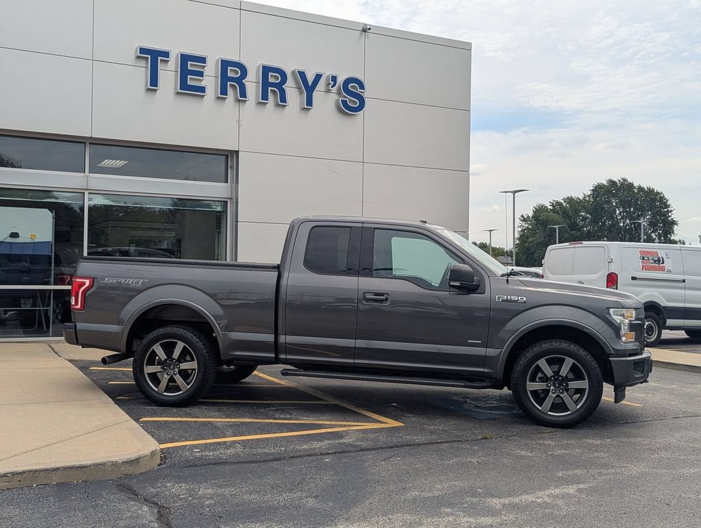 Used 2017 Ford F150 XLT w/ Equipment Group 302A Luxury AWD/4WD image 2