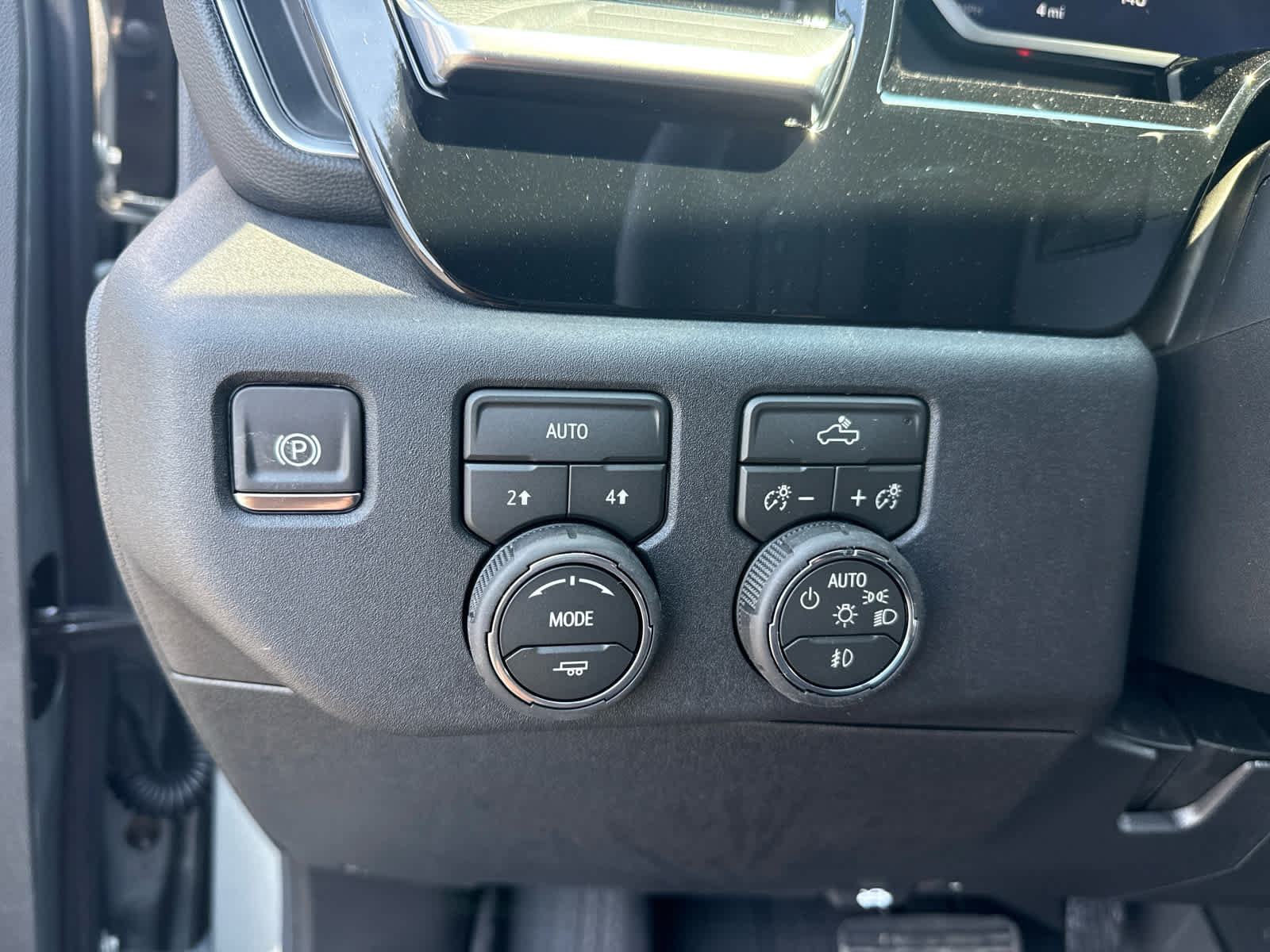 New 2026 Chevrolet Silverado 1500 RST w/ Convenience Package II AWD/4WD image 15