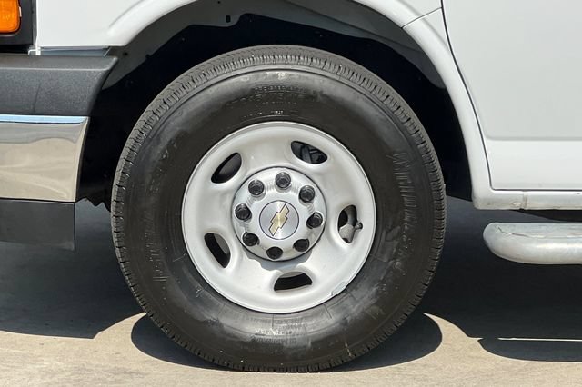 Used 2025 Chevrolet Express 2500 w/ Driver Convenience Package RWD image 34