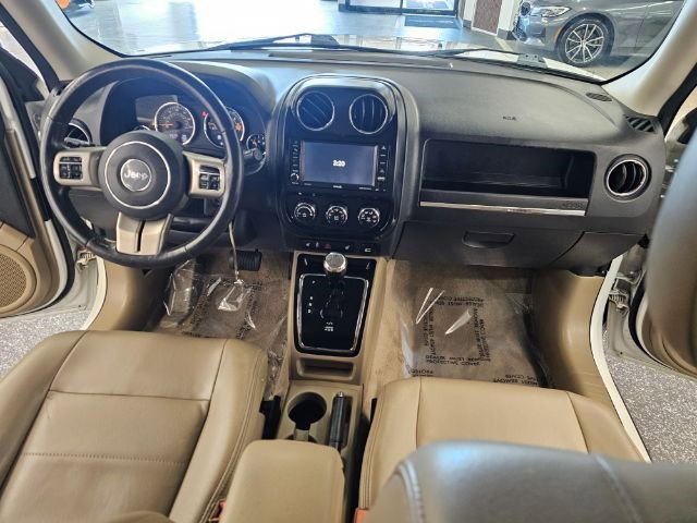 Used 2014 Jeep Patriot Limited w/ Sun/Sound Group image 9