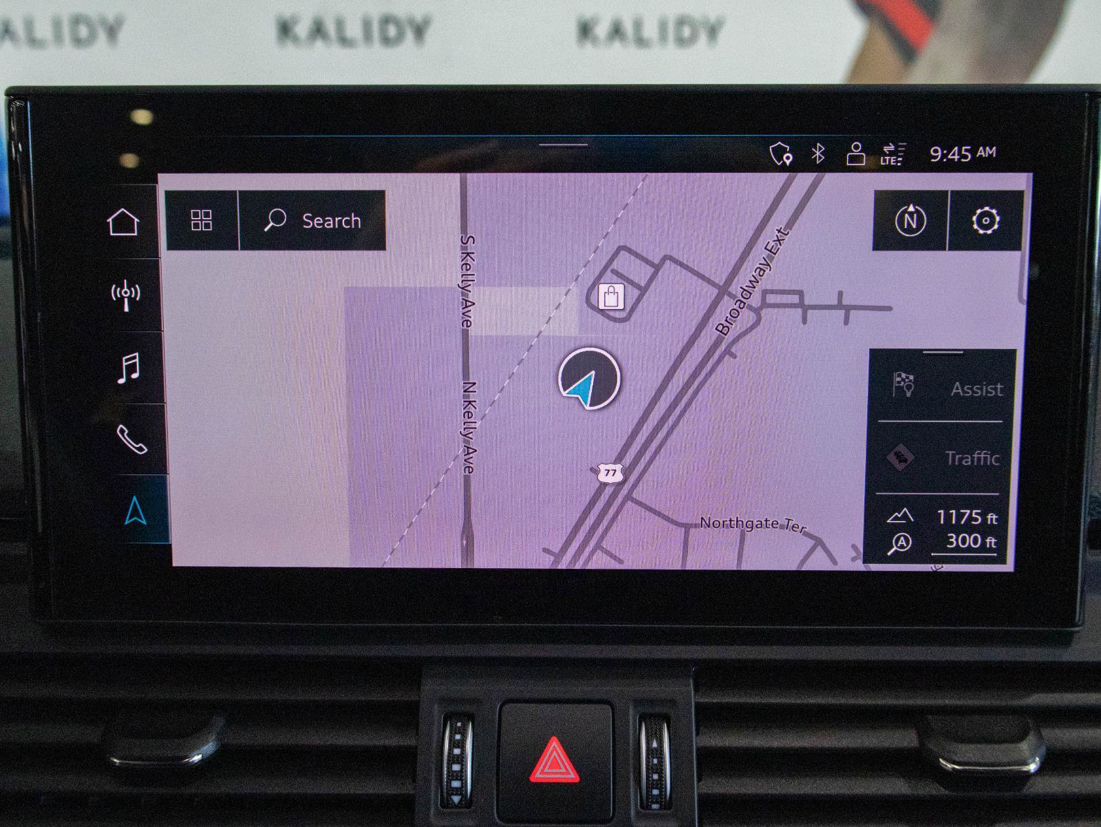 Used 2023 Audi SQ5 Prestige w/ Prestige Package image 5