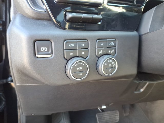 Used 2026 Chevrolet Silverado 2500 High Country w/ High Country Premium Package AWD/4WD image 21