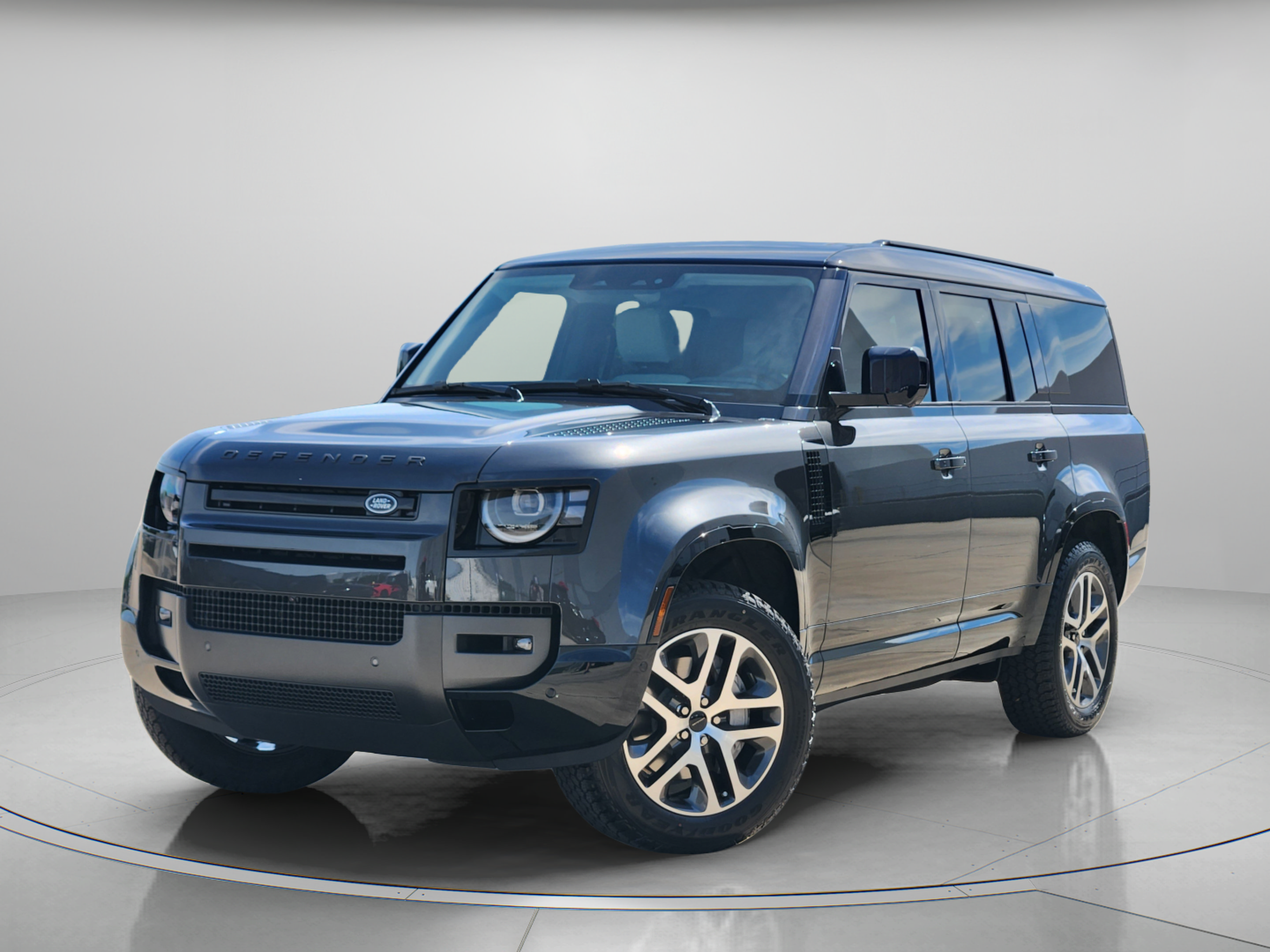 New 2026 Land Rover Defender 130 X-Dynamic SE
